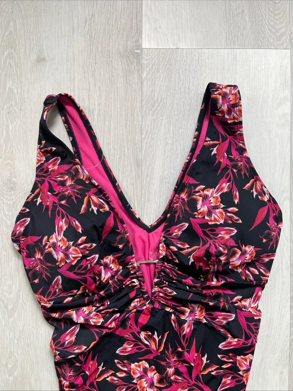 ADORE WOMENS SWIMSUIT ONE PIECE WOMENS 1X NWT